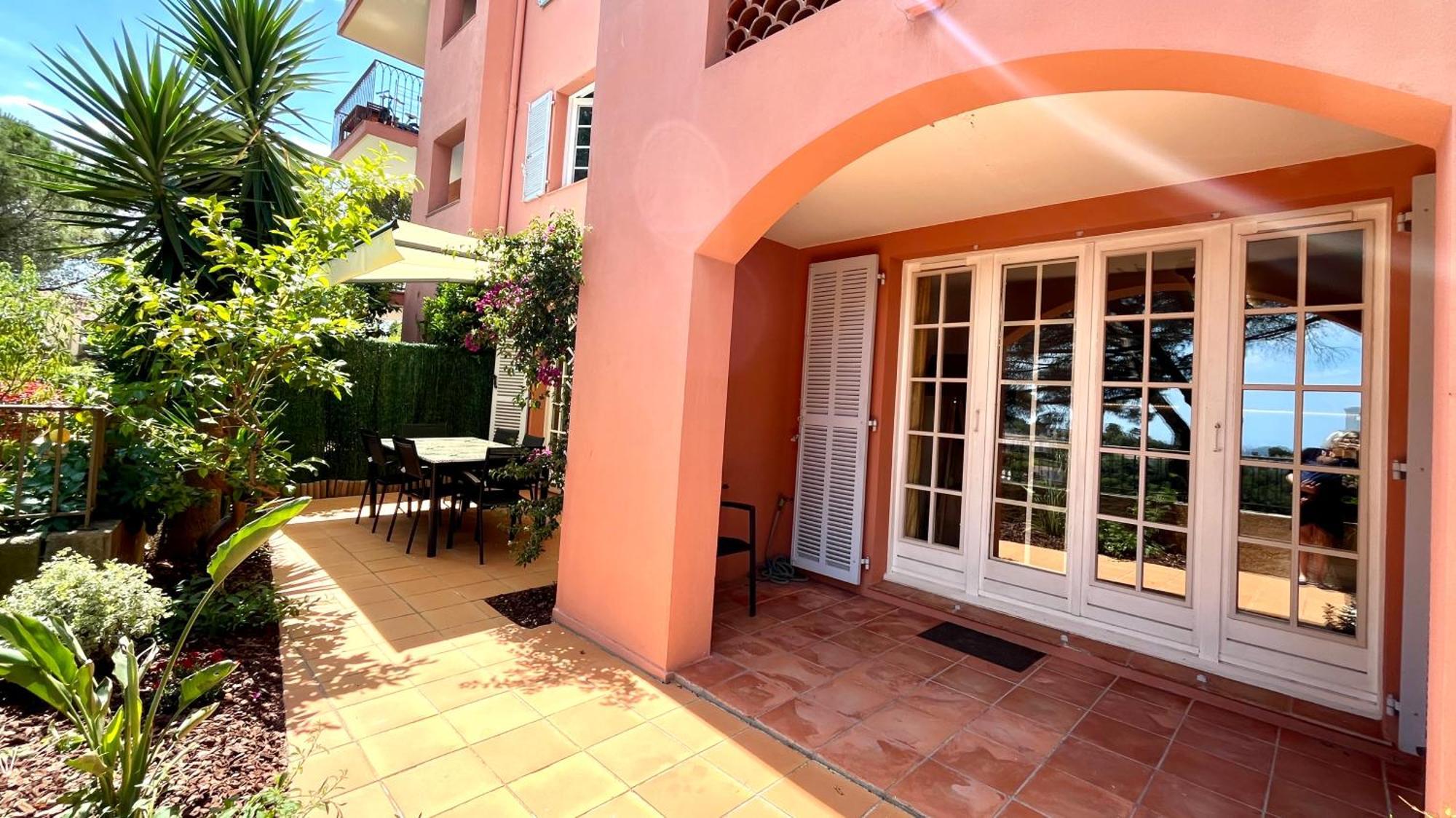 מוגין Village Typique - Piscine - Grande Terrasse Ombragee - Logement Climatise חדר תמונה